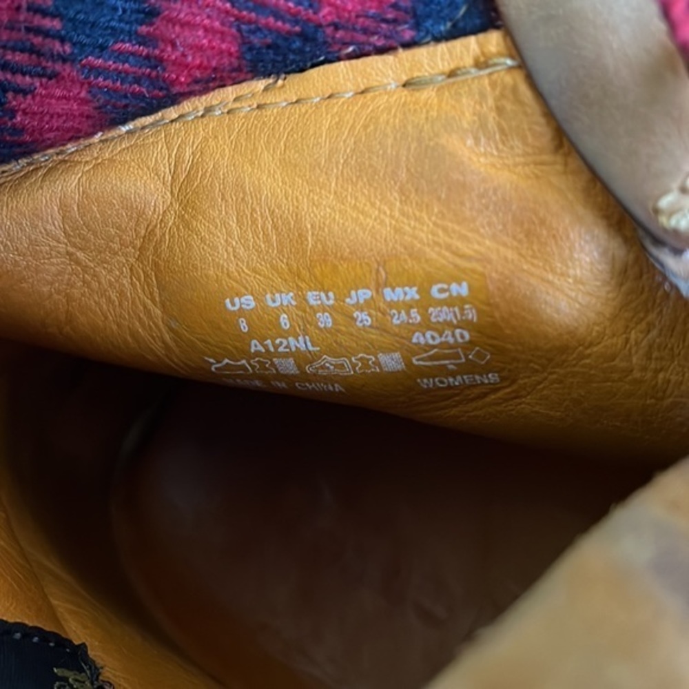 Timberland Women’s Plaid Boots Size 8 - Picture 6 of 7